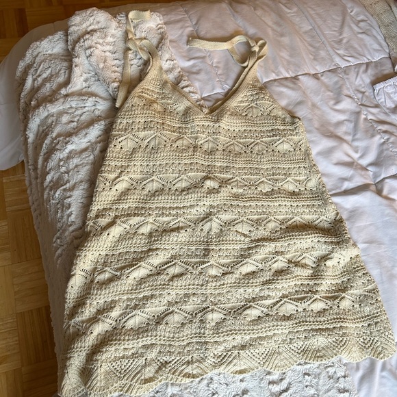 Knit cream dress - Picture 2 of 3